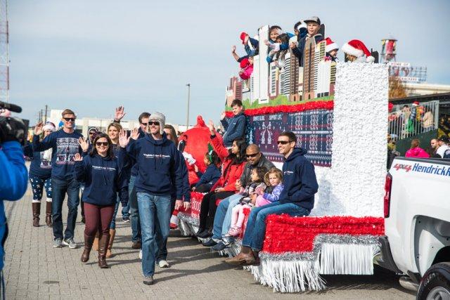 Dominion Christmas Parade 2016